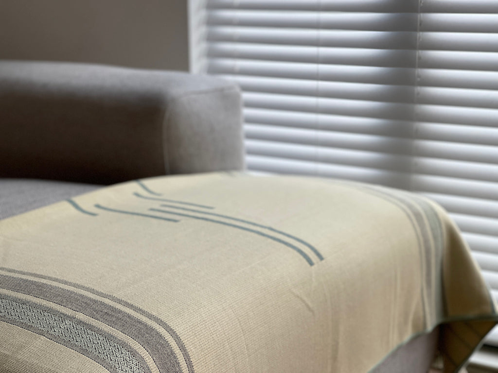 Equinoccio Throw Blanket - Mint / Natural